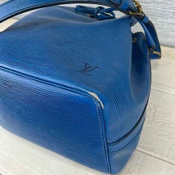 Louis Vuitton Epi Petit Noe Shoulder Bag Blue - Picture 5 of 15